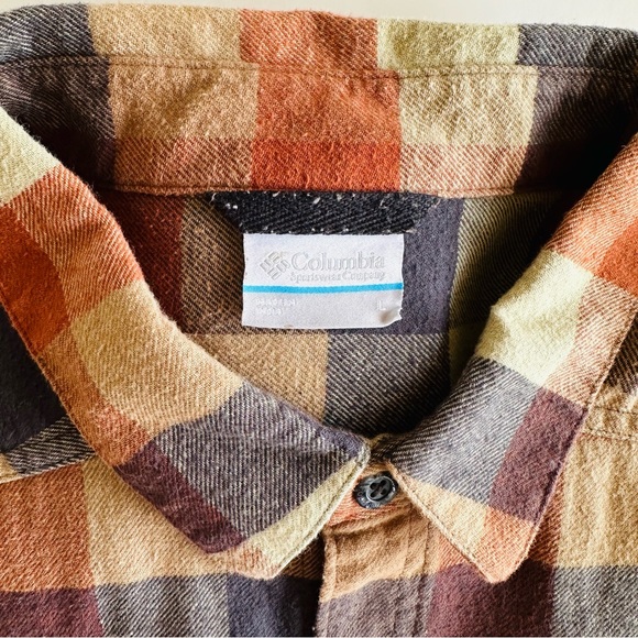 Columbia Men's Casual Plaid Shirt - Picture 2 of 4